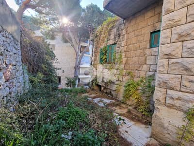 L14293 - Traditional Lebanese Building For Sale in Broumana