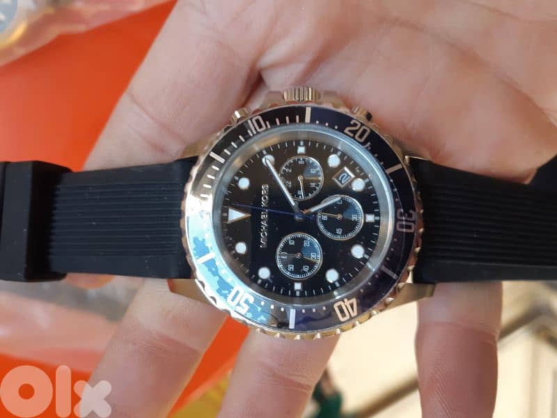M K Michael Kors 2