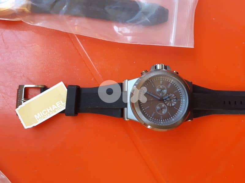 M K Michael Kors 7