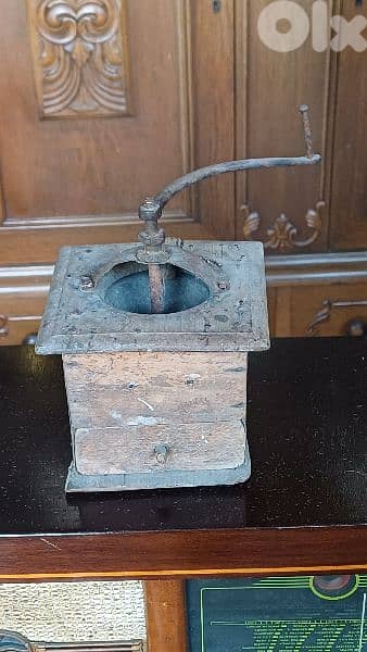 antique 0