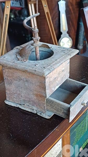 antique 8