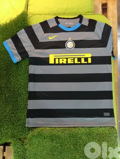 Inter Milan third Retro Football Shirt (Made in Thailand)
