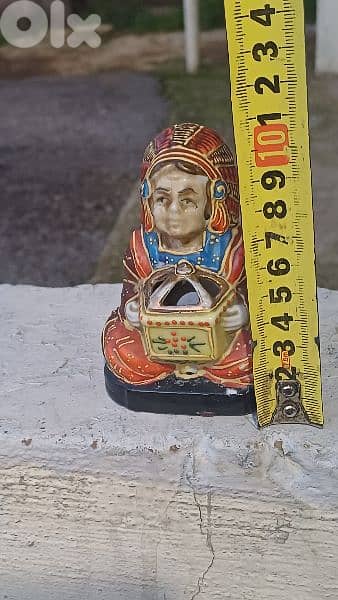 antique 3