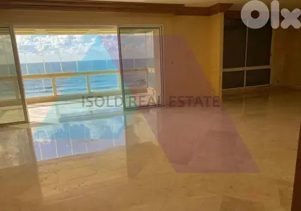Lux flat 4 sale in Ramlet El Bayda / شقة للبيع في الرملة البيضاء