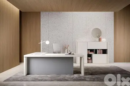 desk مكتب