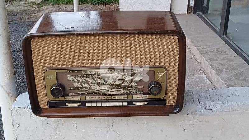 antique 0