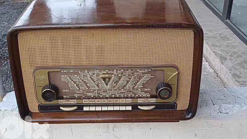 antique 9
