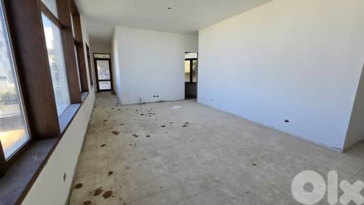 For sale in Mtayleb massive 600m² apartmentشقة للبيع في المطيلب