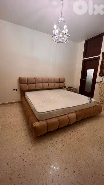 تخت منجد 2