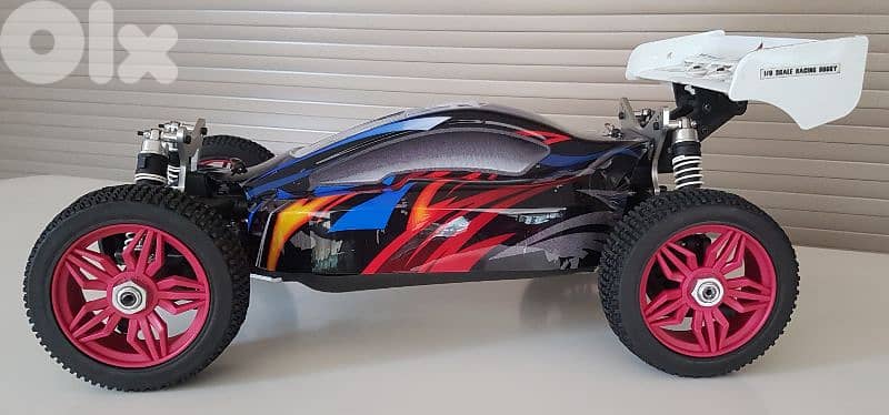 exchange on rc car , rc car , buggy 1/8 , electric,excellent condition 1