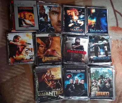 200 cd action/comedy/drama (بسعر مغري)