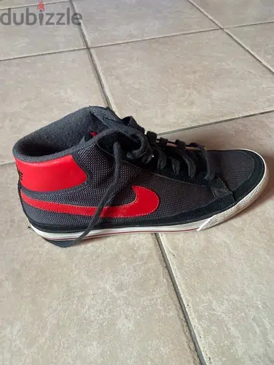 Rare Nike shoes size 43 for sale