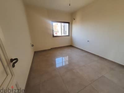 Whole building for sale at Basta El Tahta in Beirut