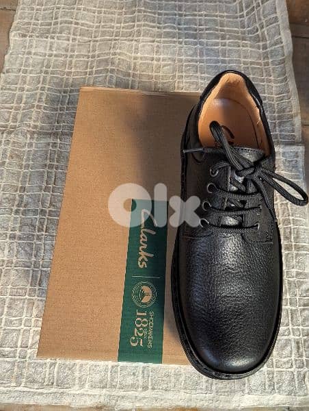 Clark's shoes 0