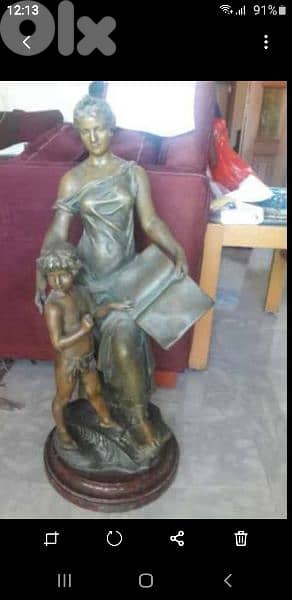 Bronze statue 0