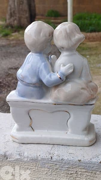 antique 6
