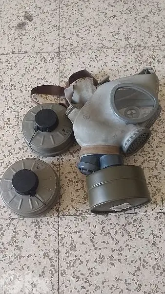 ماسك مع  اغراضه سعره 85 $
