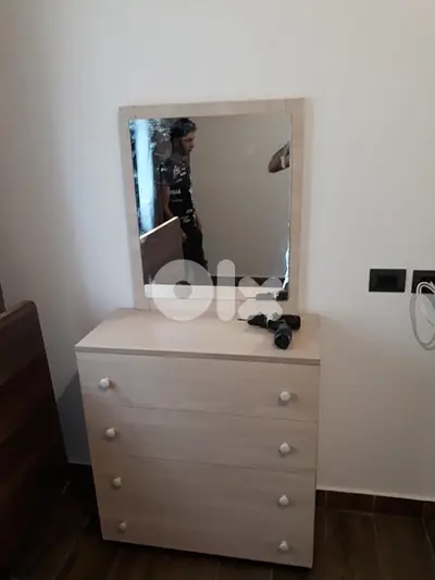 شفنيرة مع مراية جديدة بافضل الاسعار من المعمل