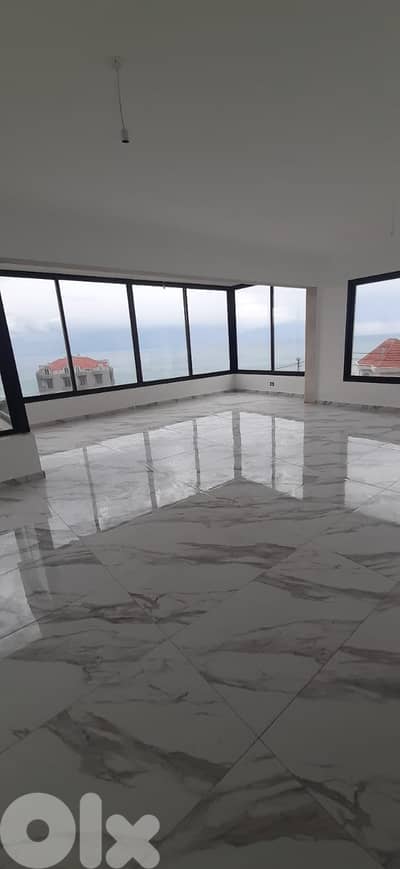 Breathtaking Seaside Haven in Kfaraabida