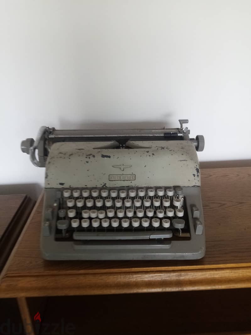 Vintage Dactilo special price 230$ 0