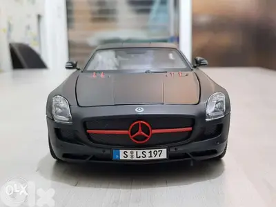 1/18 Maisto Mercedes Benz SLS AMG diecast model car
