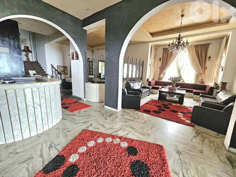 RWB274MT - Hotel and restaurant for sale in Aannaya Jbeil 0