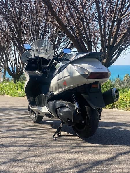 Honda Silverwing 600 2