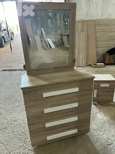 شفنيرة مع مرايا 80 سم