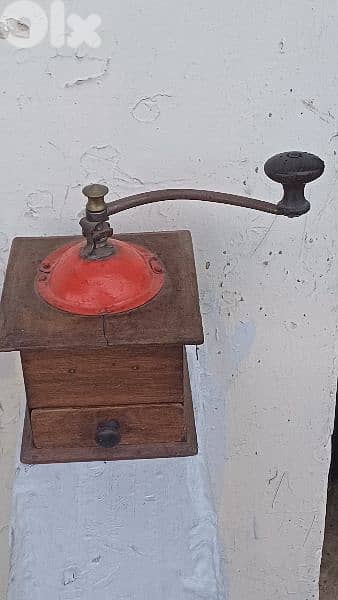 antique 0