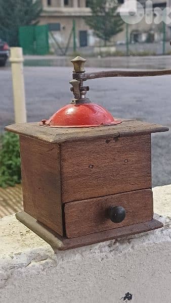 antique 7