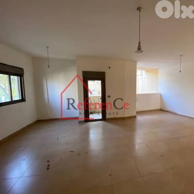 Amazing apartment with terrace in Hazmiyeh شقة مع تراس في الحازمية