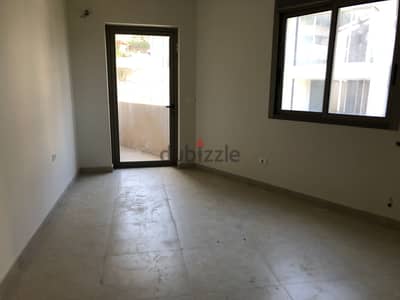 Apartment For Sale in Aoukar شقة للبيع في عوكر