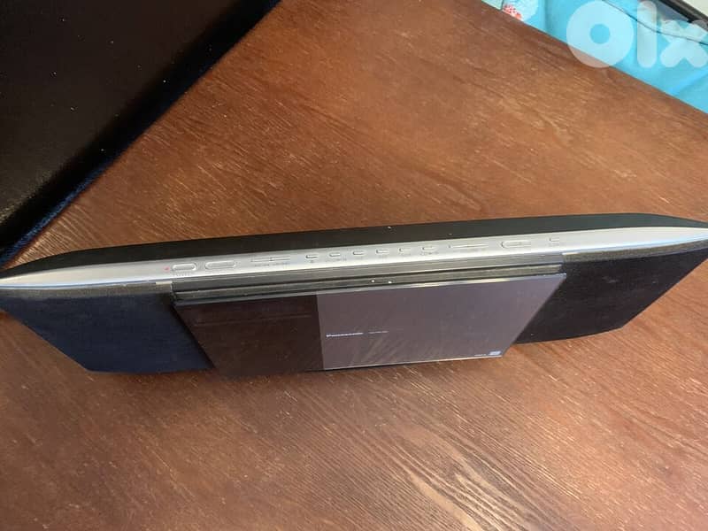Panasonic SC-HC30 CD MP3 Player 3