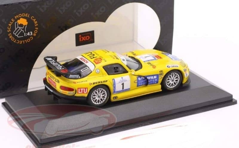 Dodge Viper GTS-R (Zakspeed Racing 2002) diecast car model 1;43. 4