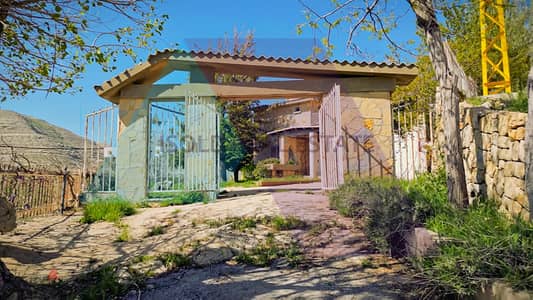 Beautiful 100m2 House on 1316 m2 land+mountain view for sale in Faraya