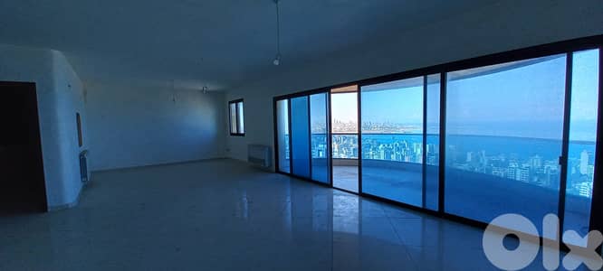 Apartment with sea view in Jal el Dib for Saleشقة مطلة على البحر