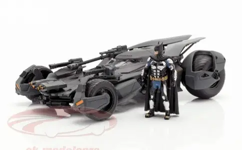 Batmobile (The Movie Justice League '17) diecast car model 1;24.