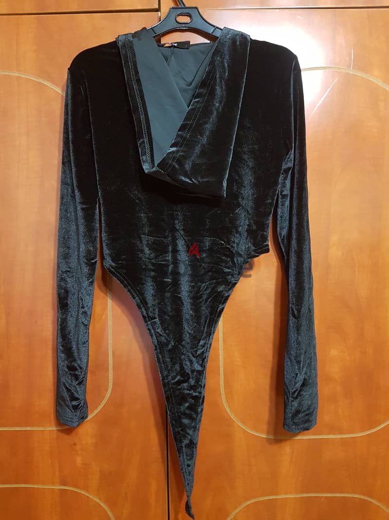 Black Body - Velvet 1