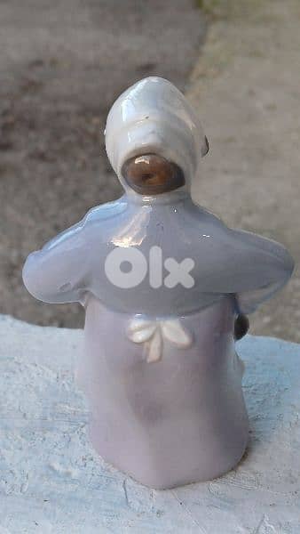 antique 3