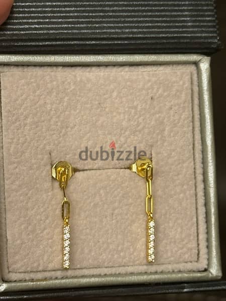 earings , high classy , gold color حلق لون ذهبي 1