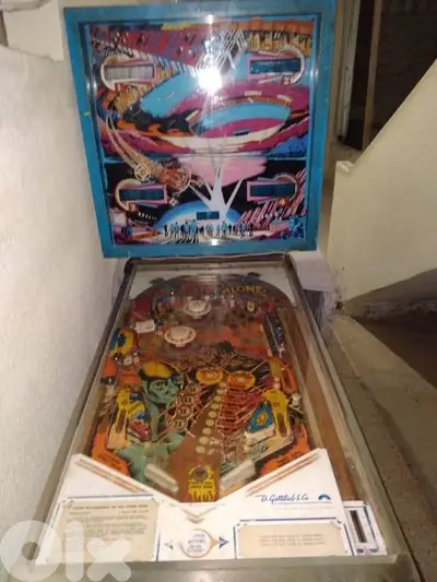 pinball flipper machine