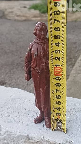 antique 8