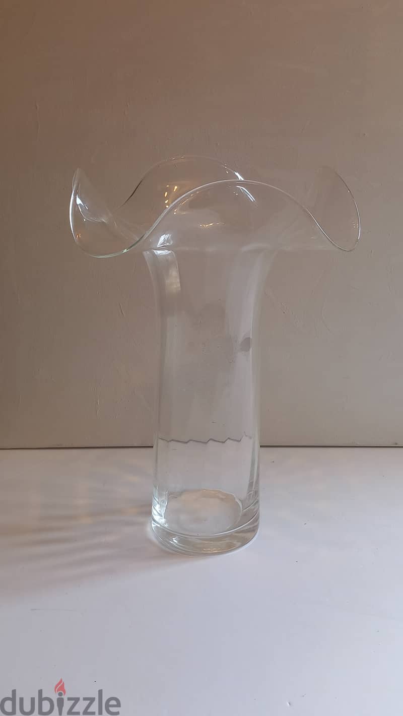 Vtg IVV Italy Hand Blown Ruffled Top Art Clear Glass Vase 1