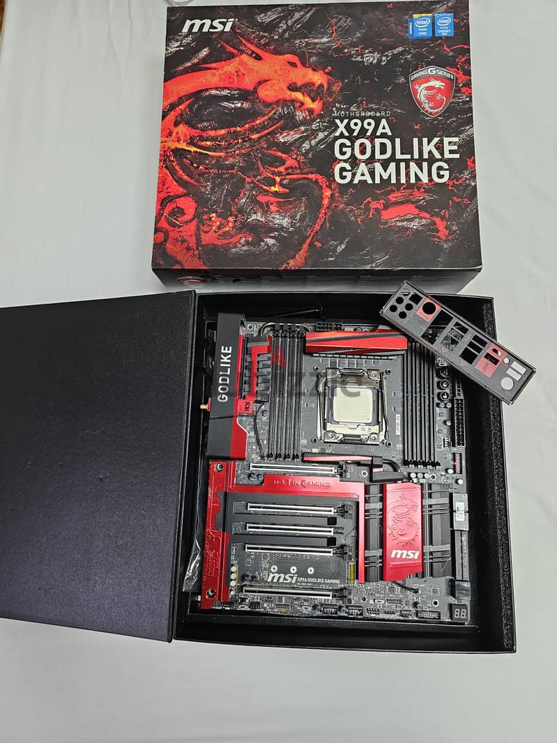 Cpu i7-5960X + MSI X99A GODLIKE Gaming, X99 LGA 2011 DDR4 EATX MOBO 6