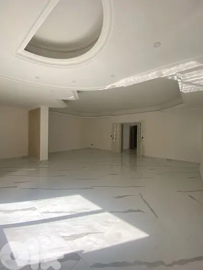 CATCH IN TALLET EL KHAYAT PRIME (230SQ) 3 BEDROOMS , (BT-882)