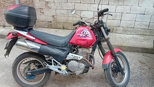 honda slr 650 2100$