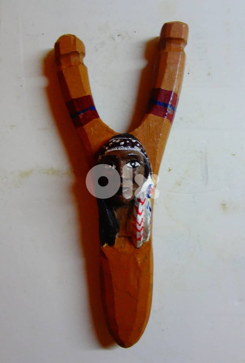 Red indian style wooden carved slingshot 0