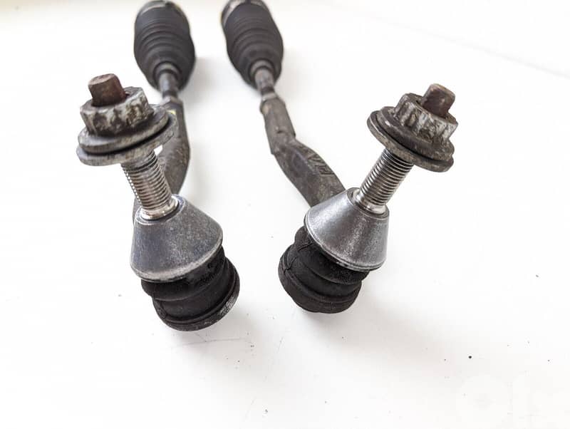W205 C300 4Matic POWER STEERING RACK AND PINION TIE ROD SET 1