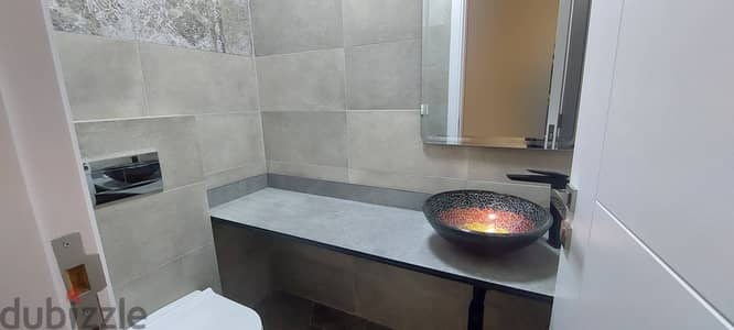Apartment for rent in Ain El Remmaneh شقة للإيجار في عين الرمانة