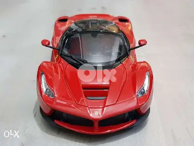 1/18 Bburago Ferrari LaFerrari Diecast Model Car